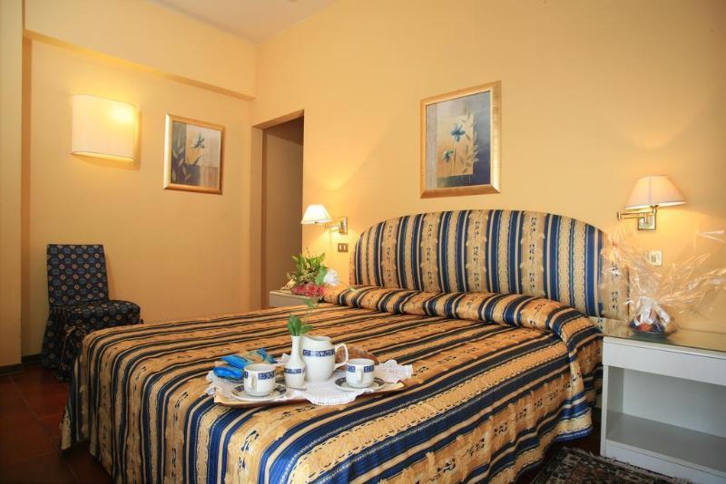 Hotel Nuovo Savi Montecatini Terme Extérieur photo
