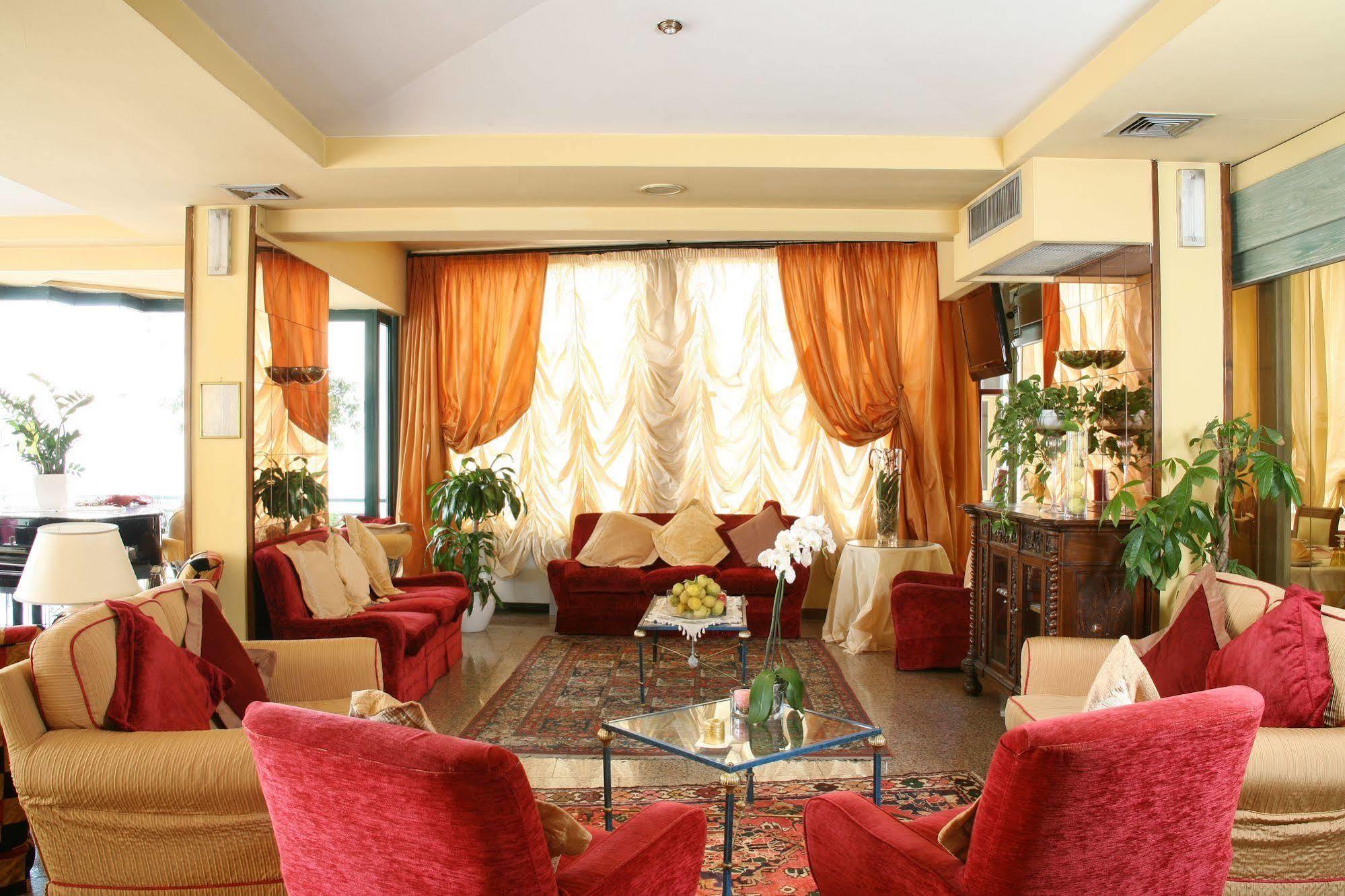 Hotel Nuovo Savi Montecatini Terme Extérieur photo